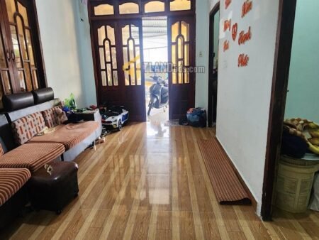 Nhà Cấp 4 Hẻm Ô Tô Nhỏ Ngô Thì Sỹ, P4, Đà Lạt 100m² , mặt tiền 6.6m