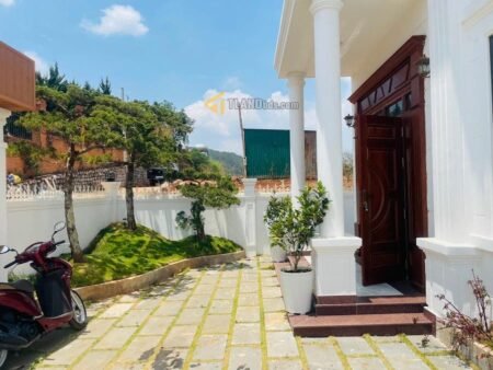 Villa 2 Tầng Hẻm Ô Tô Lớn Măng Lin, P7, Đà Lạt, 10.6m x 20m