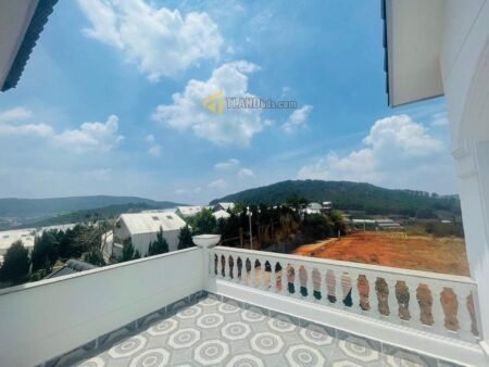 Villa 2 Tầng Hẻm Ô Tô Lớn Măng Lin, P7, Đà Lạt, 10.6m x 20m