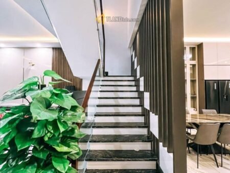 Villa Mặt Tiền Khu Quy Hoạch An Sơn, P4, Đà Lạt, 156,7 m² ngang 8m