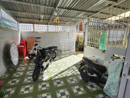 Nhà Phố Hẻm Ô Tô Lớn Nguyễn Trung Trực, P4, Đà Lạt, 73.09 m²