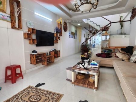 Nhà Phố Hẻm Ô Tô Lớn Nguyễn Trung Trực, P4, Đà Lạt, 73.09 m²