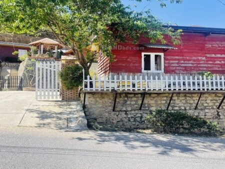 Bán Homestay Hai Mặt Tiền Hẻm Ô Tô Nam Hồ, P11, Đà Lạt