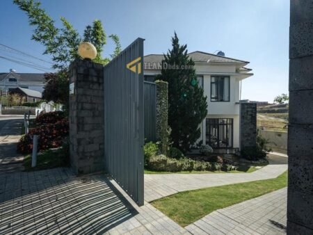 Villa Cao Cấp Hẻm Ô Tô Lớn An Sơn, P4, Đà Lạt, 27m x 18m