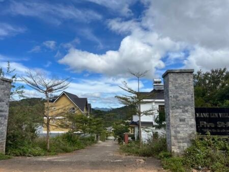 Nhà Cấp 4 Mặt Tiền Măng Lin, P7, Đà Lạt 210 m² ngang 15m