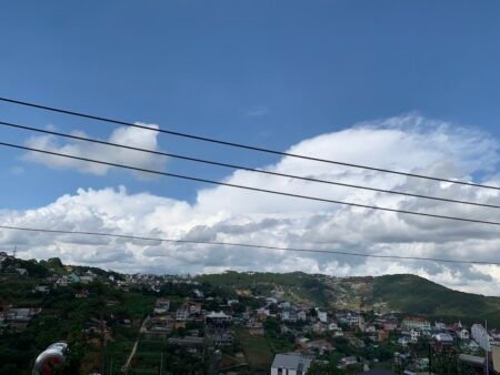 Villa Hẻm Ô Tô Lớn Khe Sanh, P10, Đà Lạt, 892.07 m² ngang 15.93m