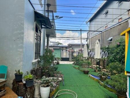 Villa Hẻm Ô Tô Lớn Khe Sanh, P10, Đà Lạt, 892.07 m² ngang 15.93m