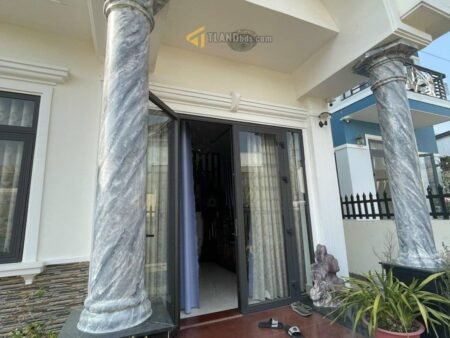 Villa Hẻm Nhỏ Nguyễn Công Trứ, P8, Đà Lạt 11.4m x 21.5m