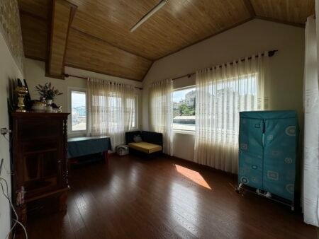 Villa 2 tầng Yersin, P9, Đà Lạt 200m2 ngang 10m