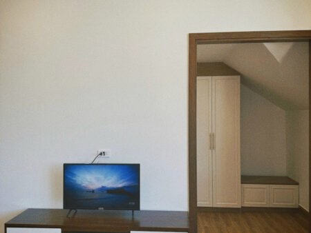 Villa 2 Tầng Hẻm Ô Tô Lớn Măng Ling, Phường 7, Đà Lạt 19m x 11.5m