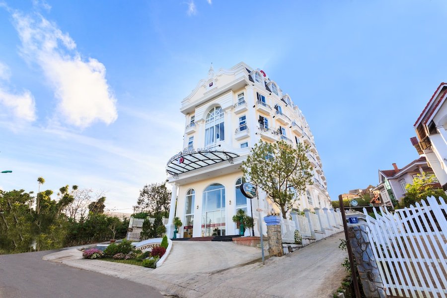 Capital OYO 585 Saigon Book Hotel Da Lat