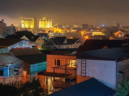 Villa 4 Tầng Hẻm Ô Tô Lớn Mai Anh Đào, P8, Đà Lạt, mặt tiền rộng 25.27m