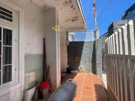 Nhà Cấp 4 Hẻm Nhỏ Huyền Trân Công Chúa, P4, 63m2 full thổ