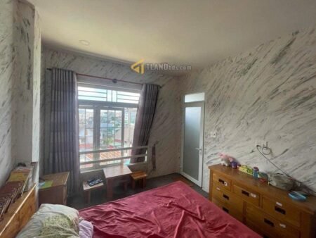 Nhà Cấp 4 Hẻm Nhỏ Huyền Trân Công Chúa, P4, 63m2 full thổ