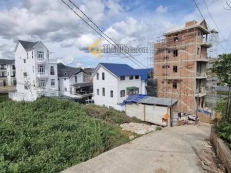 Đất Hẻm Ô Tô Lớn Trịnh Hoài Đức, P11, Đà Lạt kích thước 10m x 20m