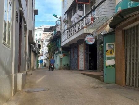 Nhà Cấp 4 Hẻm Ô Tô Lớn Nguyễn Chí Thanh, P1, Đà Lạt, ngang 7.4m