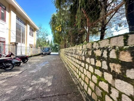 Bán Đất Tặng Nhà Cấp 4 Hẻm Nhỏ Trần Phú, P3, Đà Lạt, 4,2m x 16,25m
