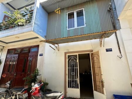 Bán Đất Tặng Nhà Cấp 4 Hẻm Nhỏ Trần Phú, P3, Đà Lạt, 4,2m x 16,25m