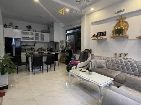 Nhà Phố Hẻm Ô Tô Lớn Nguyễn Văn Trỗi, P2, Đà Lạt đất rộng 6m x 7.6m