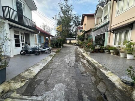 Villa 2 Tầng Hẻm Ô Tô Lớn Quang Trung, P9, Đà Lạt ngang rộng 9m