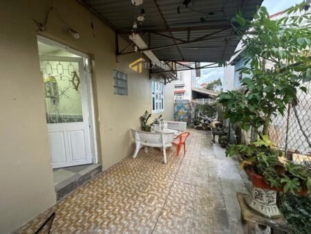 Villa 2 Tầng Hẻm Ô Tô Lớn Quang Trung, P9, Đà Lạt ngang rộng 9m