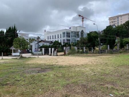 Đất Hẻm Ô Tô Lớn Phan Chu Trinh, Phường 9, Đà Lạt, 37m x 25m