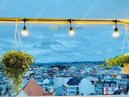 Khách Sạn Hẻm Ô Tô Lớn Nguyễn Văn Trỗi, P1, Đà Lạt, 7.6m x 11m