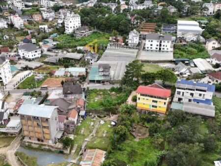 Đất Mặt Tiền Nam Hồ, Phường 11, Đà Lạt mặt tiền rộng 80m