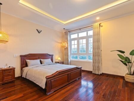 Villa Mặt Tiền Nguyễn Thị Nghĩa, P2, Đà Lạt Mặt tiền 15m x 20m