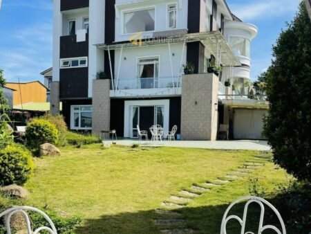 Villa Đẳng Cấp Mặt Tiền Đông Tĩnh, Phường 8, Đà Lạt, chiều ngang 22m