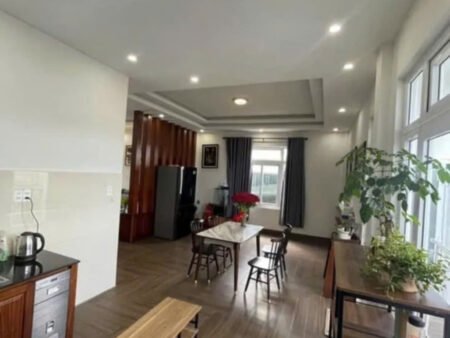 Villa 3 Tầng Hẻm Ô Tô Lớn Đankia, Phường 7, Đà Lạt mặt tiền gần 20m