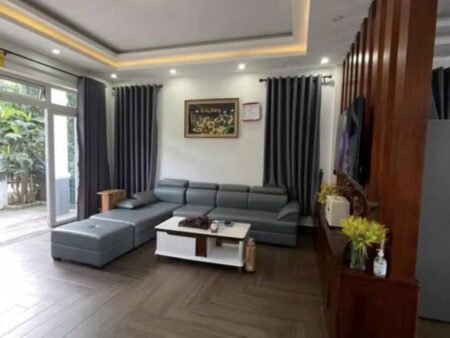 Villa 3 Tầng Hẻm Ô Tô Lớn Đankia, Phường 7, Đà Lạt mặt tiền gần 20m