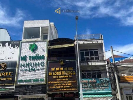 Nhà Phố Mặt Tiền Phan Chu Trinh, P9, mặt tiền rộng 4m và chiều sâu 20m