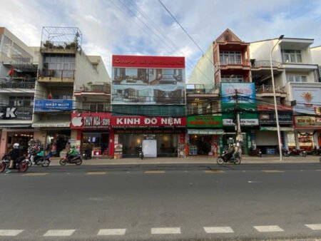Nhà Phố Mặt Tiền Đường Phan Chu Trinh, P9, Đà Lạt 80 m² – 100% thổ cư