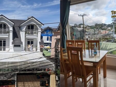 Khách Sạn Mặt Tiền Hà Huy Tập, P3, Đà Lạt với chiều ngang 12.74m