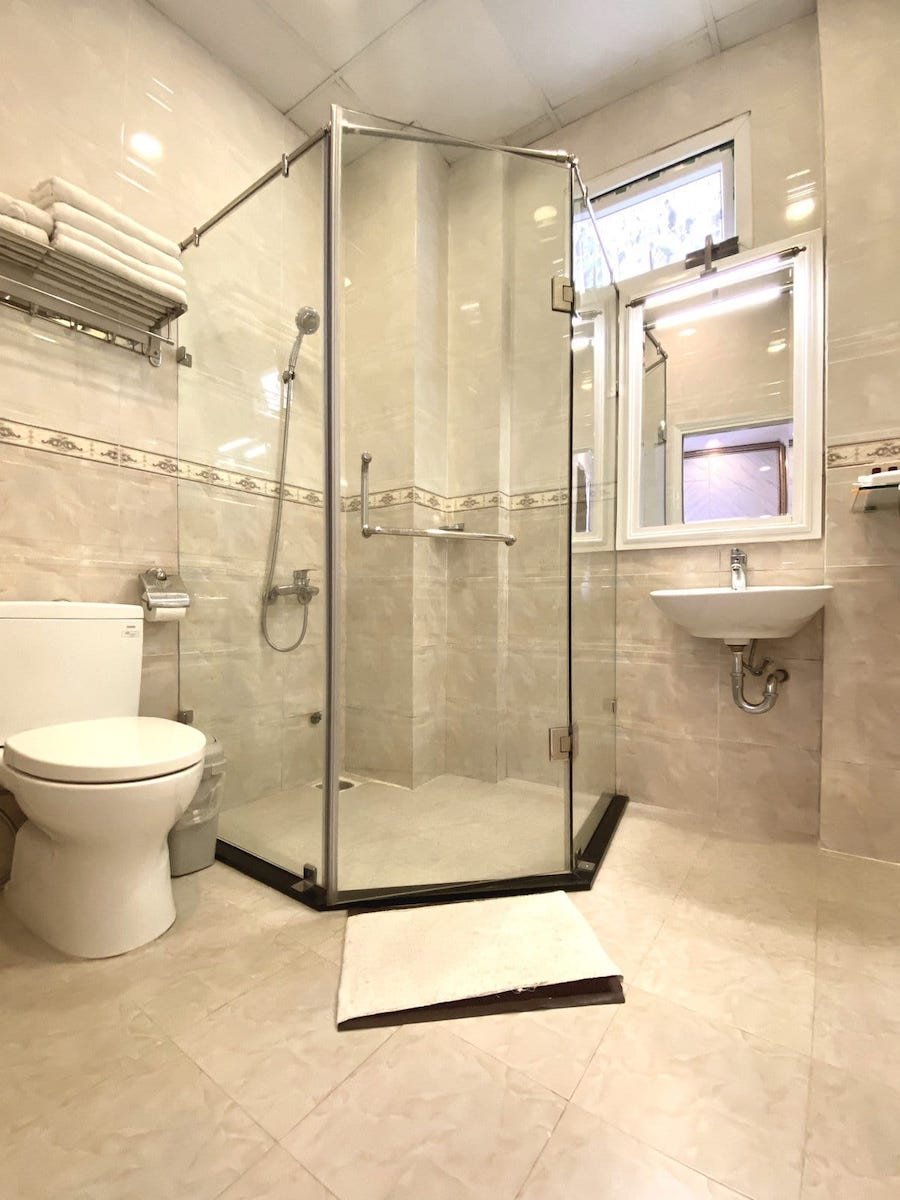 Khách Sạn Mặt Tiền Phan Như Thạch, P1, Đà Lạt, mặt tiền rộng 16.23m Khách Sạn Mặt Tiền Phan Như Thạch, P1, Đà Lạt, mặt tiền rộng 16.23m