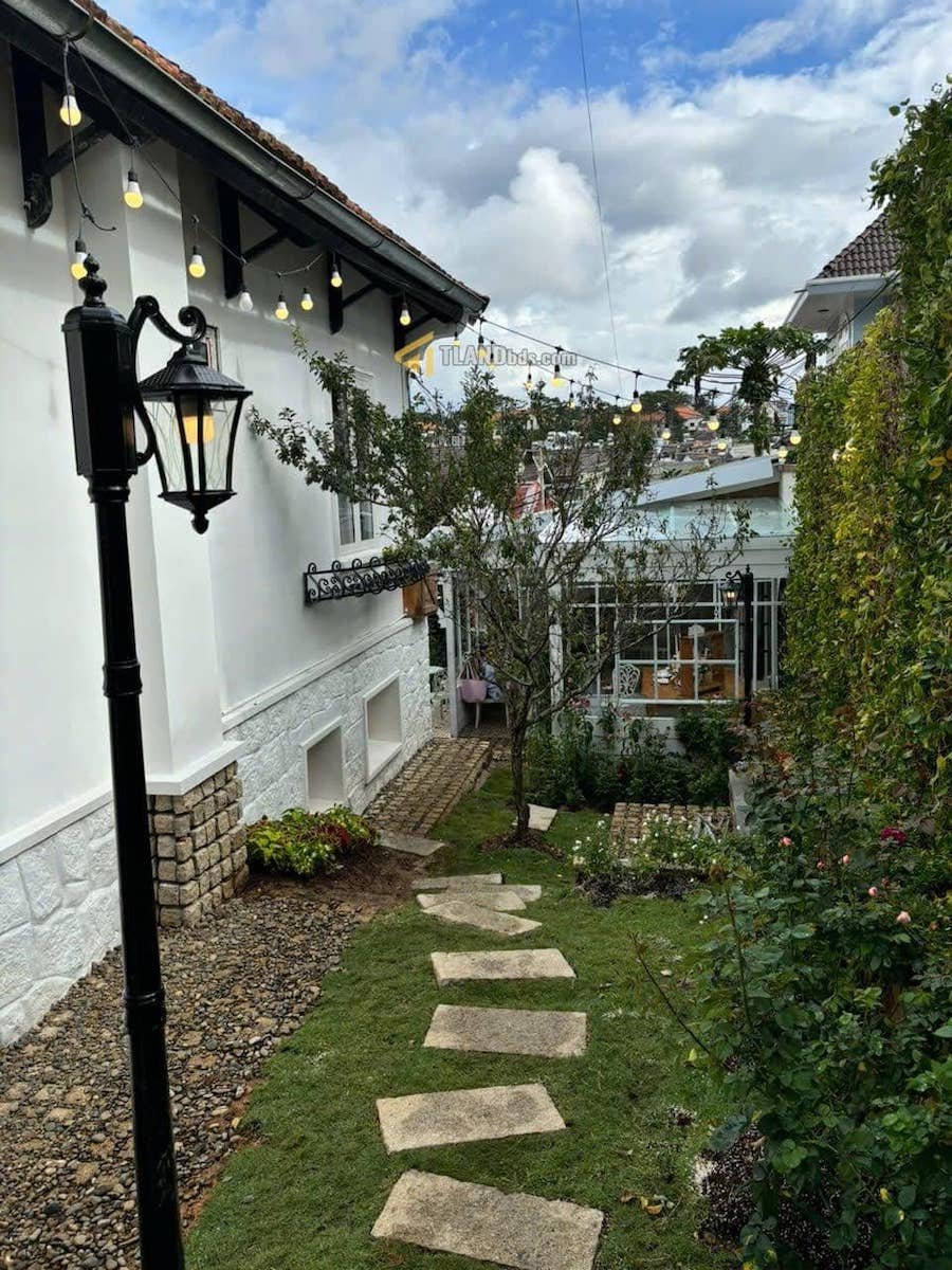 Villa Hẻm Ô Tô Lớn Hoàng Diệu, P5, Đà Lạt, khuôn đất rộng 12m x 27m Villa Hẻm Ô Tô Lớn Hoàng Diệu, P5, Đà Lạt, khuôn đất rộng 12m x 27m