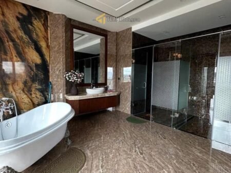 Villa 5 Tầng Mặt Tiền Hồ Tùng Mậu, Phường 10, Đà Lạt mặt tiền rộng 16m