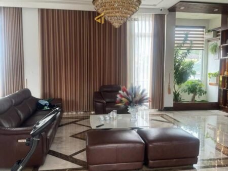 Villa 5 Tầng Mặt Tiền Hồ Tùng Mậu, Phường 10, Đà Lạt mặt tiền rộng 16m