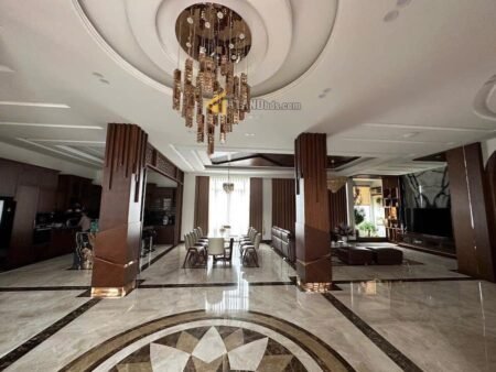 Villa 5 Tầng Mặt Tiền Hồ Tùng Mậu, Phường 10, Đà Lạt mặt tiền rộng 16m