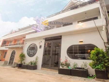 Villa 3 Tầng Hẻm Ô Tô Lớn Cao Thắng, P7, Đà Lạt mặt tiền rộng 8m