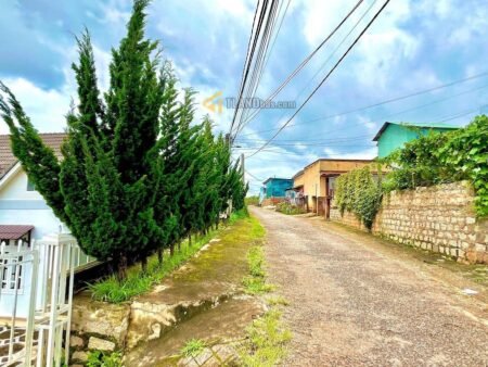 Villa Hẻm Ô Tô Lớn Quốc Lộ 20, Xuân Thọ, Đà Lạt mặt tiền ngang 16m