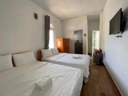 Khách Sạn Hẻm Nhỏ Đoàn Thị Điểm, P4, Đà Lạt, mặt tiền rộng 6.5m