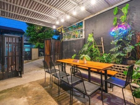 Homestay Hẻm Ô Tô Nhỏ Đặng Thái Thân, P3, Đà Lạt, mặt tiền rộng 5m