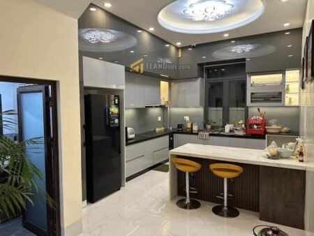 Villa Hẻm Ô Tô Lớn Nguyễn Siêu, P6, Đà Lạt, ngang 11m và dài 21m