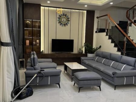 Villa Hẻm Ô Tô Lớn Nguyễn Siêu, P6, Đà Lạt, ngang 11m và dài 21m