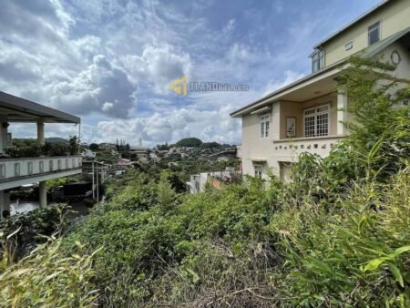 Đất Hẻm Ô Tô Lớn Khe Sanh, P10, Đà Lạt, khuôn đất rộng 10m x 81m