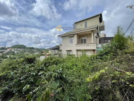 Đất Hẻm Ô Tô Lớn Khe Sanh, P10, Đà Lạt, khuôn đất rộng 10m x 81m