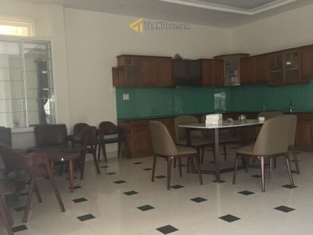 Villa Hẻm Ô Tô Lớn Nguyên Phi Ỷ Lan, Phường 7, Đà Lạt chiều ngang 6m