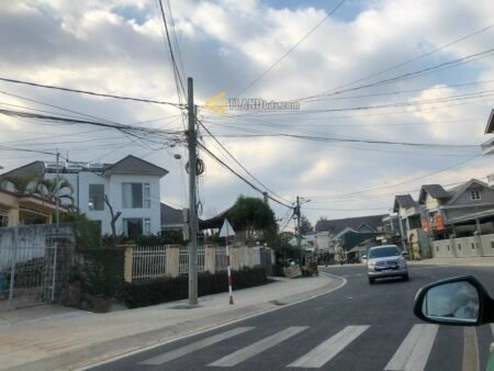 Villa Hẻm Ô Tô Lớn Hồ Xuân Hương, Phường 9, Đà Lạt, Ngang 11m